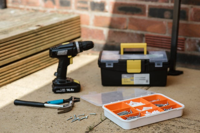 A set of tools on the floor