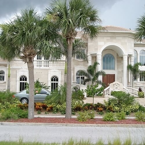 ELEGANT-WATERFRONT-MANSION-IN-SOUTH-ST-PETERSBURG