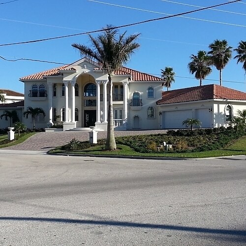 FRONT-A-ZONE-CONSTRUCTION-ON-BELLEAIR-BEACH